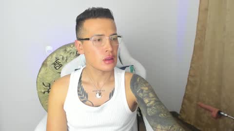 max__b online show from 03/10/25, 05:43