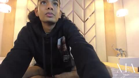 MAX online show from 01/09/26, 03:20