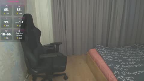 Max Gen with tats 24years  And Ethan without tats 20 years online show from 02/02/25, 11:00