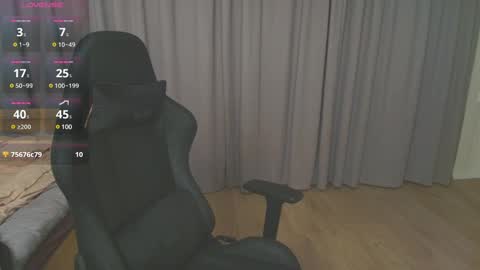 Max Gen with tats 24years  And Ethan without tats 20 years online show from 02/09/25, 07:41