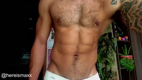 Snapshot of max_greenn chatting on 01/01/25, 06:59 Max Follow me IGX hereismaxx online show from 01/01/25, 06:59