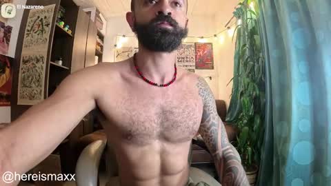 Snapshot of max_greenn chatting on 10/14/25, 09:54 Max Follow me IGX hereismaxx online show from 10/14/25, 09:54