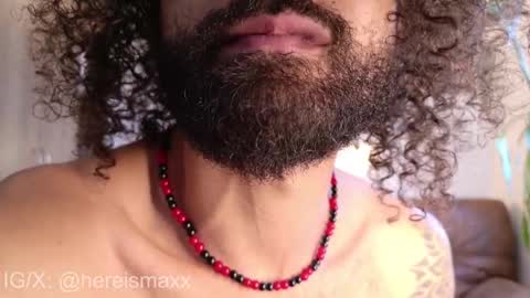 Snapshot of max_greenn chatting on 11/18/25, 06:01 Max Follow me IGX hereismaxx online show from 11/18/25, 06:01