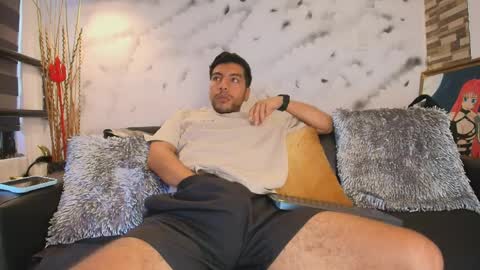 Max Hornye online show from 04/10/26, 06:45