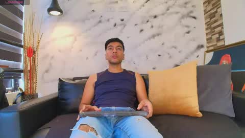 Max Hornye online show from 04/13/26, 07:19