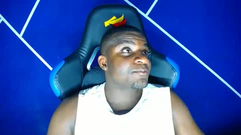 MAX online show from 10/13/25, 07:58