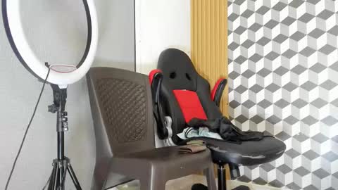 max_jowel online show from 12/22/25, 02:30