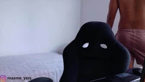 max_meyer online show from 09/30/25, 09:42