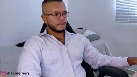 max_meyer online show from 10/25/25, 07:41