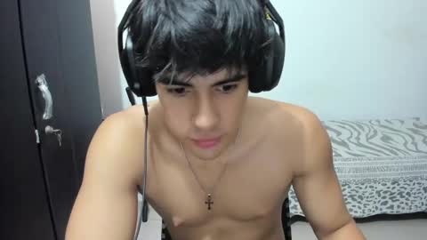 Max online show from 09/23/25, 08:56