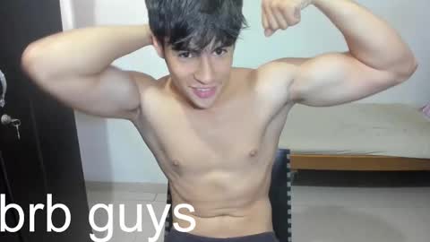 Max online show from 12/01/25, 11:32