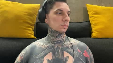    online show from 12/15/25, 05:23