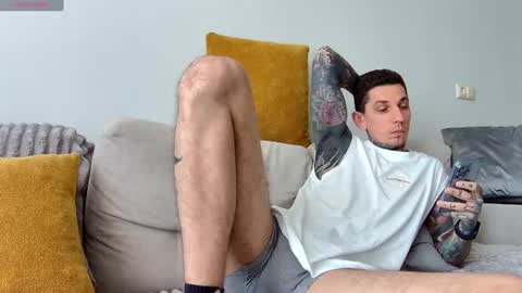 Snapshot of max_reaves chatting on 07/20/26, 10:39 online show from 07/20/26, 10:39