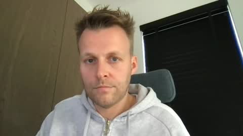 Max take off clothes online show from 03/27/26, 09:21