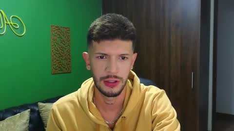 Max Taylor online show from 12/26/24, 01:40