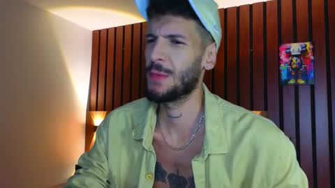 Snapshot of max_tayloor chatting on 02/04/26, 04:51 Max Taylor online show from 02/04/26, 04:51