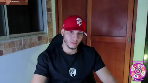 max_valiant1 online show from 12/18/25, 04:29