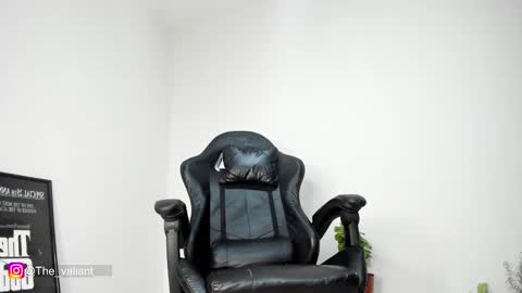 max_valiant1 online show from 02/23/26, 02:31