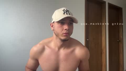max_valiant1 online show from 05/12/26, 11:40