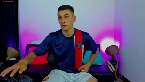 MAX     online show from 03/29/26, 08:03