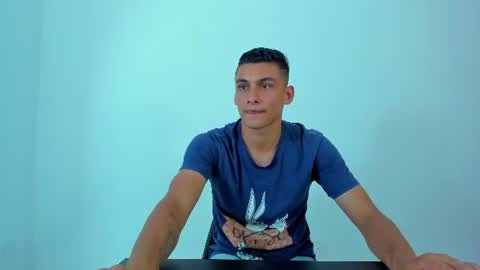 Snapshot of max_wild01 chatting on 06/23/26, 11:03 MAX online show from 06/23/26, 11:03