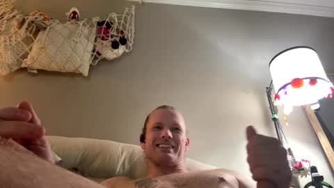 Max online show from 10/20/25, 07:36