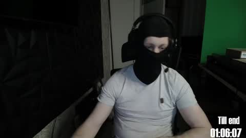 Snapshot of maxboner94 chatting on 01/24/25, 07:30 maxboner94 online show from 01/24/25, 07:30