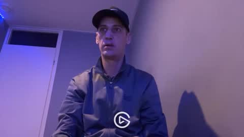 Snapshot of maxbose666 chatting on 02/22/25, 05:02 Max online show from 02/22/25, 05:02