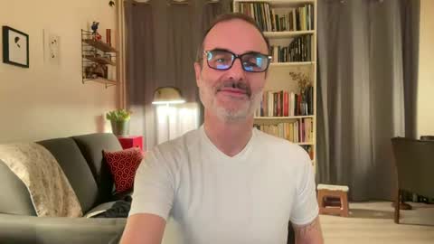 Max Mikado online show from 02/05/25, 08:14