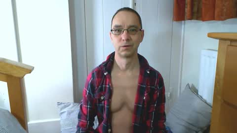 Max Davies online show from 02/01/26, 04:00