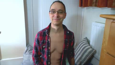 Max Davies online show from 02/10/26, 10:52