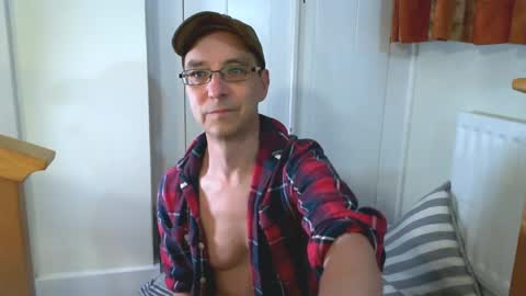Snapshot of maxdavies chatting on 05/07/26, 09:36 Max Davies online show from 05/07/26, 09:36