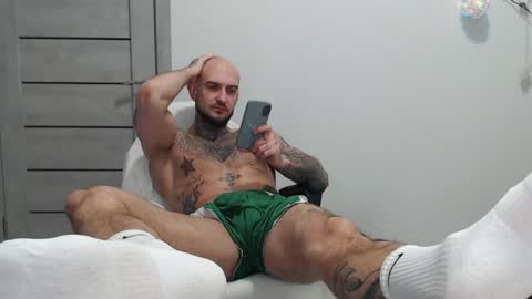 Maximus Fox online show from 04/11/26, 06:51