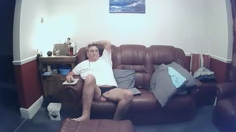 MAX online show from 10/26/25, 10:36