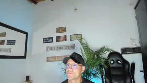 MAXI      online show from 04/14/26, 11:22