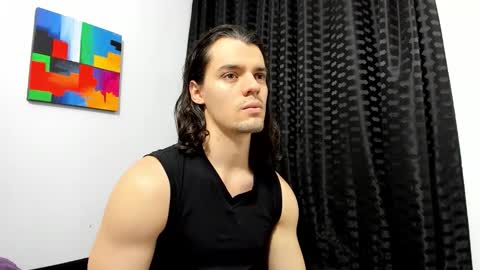 Snapshot of maxi_styles chatting on 10/16/25, 08:32 Alex online show from 10/16/25, 08:32