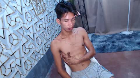 Reyn online show from 02/14/25, 12:25