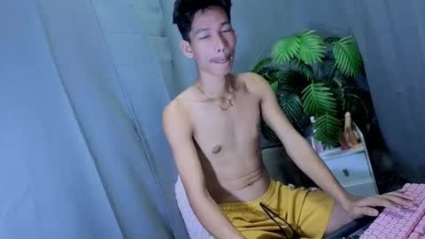 Reyn online show from 10/14/25, 05:08