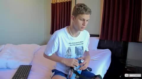 maxim burn online show from 12/22/25, 05:26