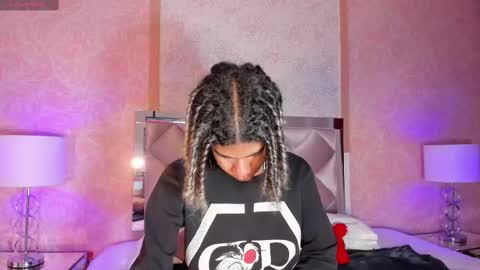 maxim online show from 03/05/25, 03:08