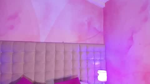 maxim online show from 10/04/25, 07:06