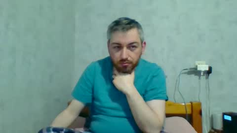 Snapshot of maximefrxx chatting on 12/29/24, 03:54 Maxime online show from 12/29/24, 03:54