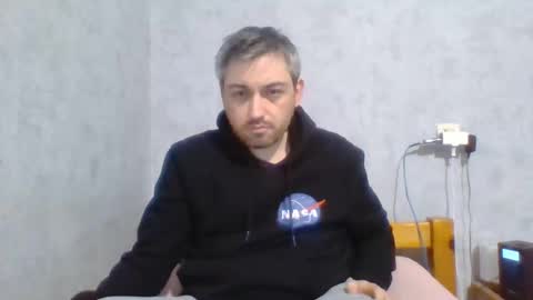 Snapshot of maximefrxx chatting on 01/18/25, 05:04 Maxime online show from 01/18/25, 05:04