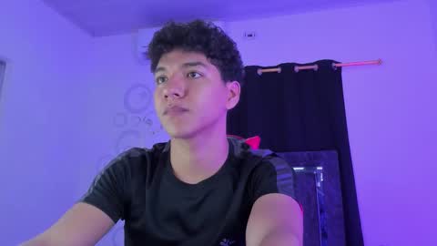 Maximiliano online show from 02/27/26, 07:25