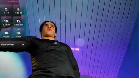 Snapshot of maximiliano_scoott_ chatting on 09/12/25, 08:31 maximiliano_scoott_ online show from 09/12/25, 08:31