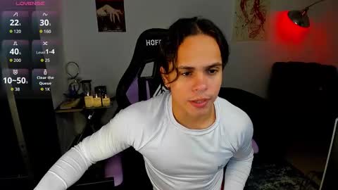 maximiliano_scoott_ online show from 12/02/25, 10:27