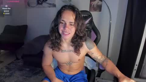 Snapshot of maximiliano_scoott_ chatting on 06/13/26, 05:22 maximiliano_scoott_ online show from 06/13/26, 05:22