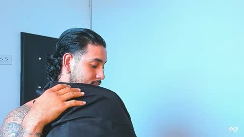 Snapshot of maximo004 chatting on 12/13/25, 08:14 Maximo online show from 12/13/25, 08:14