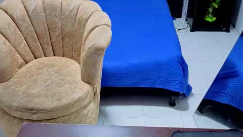 Snapshot of maximo_torricelli_ chatting on 11/30/25, 11:36 Manuel online show from 11/30/25, 11:36