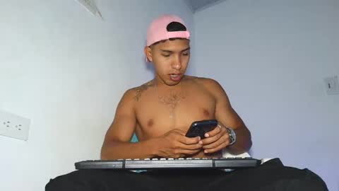 Maximo Aron Vega online show from 03/19/26, 08:35